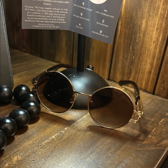 Versace Gold & brown Sunglasses Model 3871-1 GUC - Picture 3 of 12